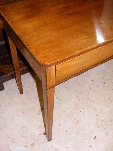 fig 1. Superb Late Georgian Mahogany Side Table