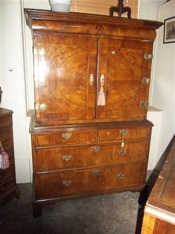 Wonderful 18th Century Walnut Escritoire