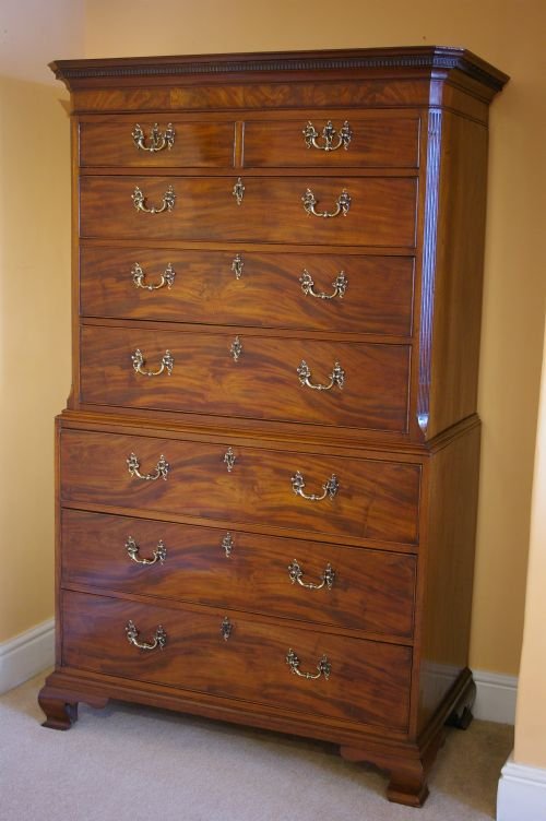 Georgian Mahogany Chest on Chest