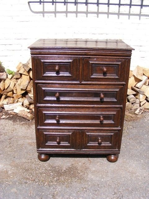 Stunning Late 17th Century Small Oak William and Mary Chest of Drawers