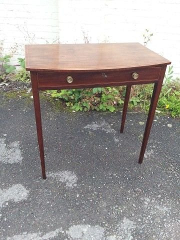 A Georgian Bowfronted Topped Side Table