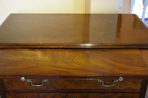 fig 1. Beautiful 18th Century Mahogany Bachelors Chest