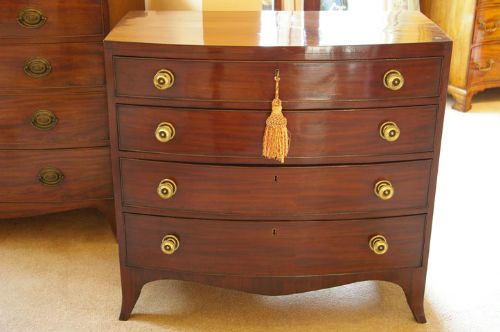 Regency Mahogany Bowfronted Chest of Drawers.