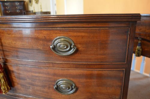 fig 1. Georgian Mahogany Bowfronted Chest of Drawers.