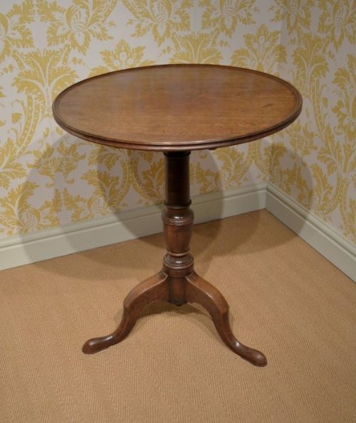 Beautiful Late 18th Century Mahogany Tripod Wine Table