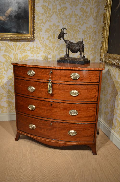Beautiful 18th Century Sheraton Mahogany Bowfront Chest of Drawers