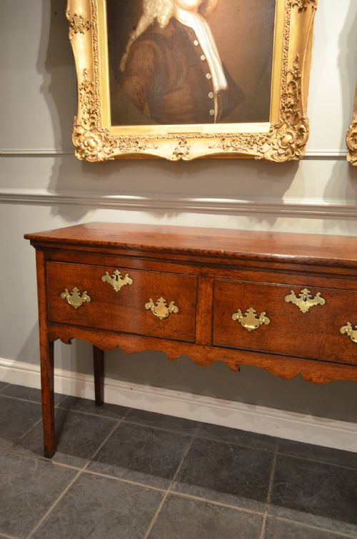 fig 3. A Stunning Georgian Oak Three Drawer Dresser Base