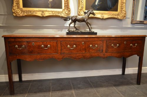 A Stunning Oak Three Drawer Dresser Base.