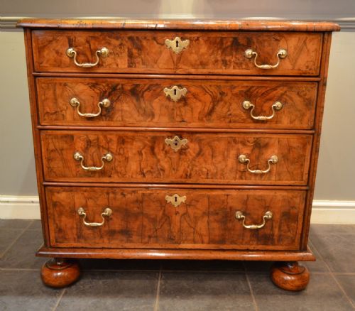 Stunning Early 18th Century Walnut Chest of Drawers.