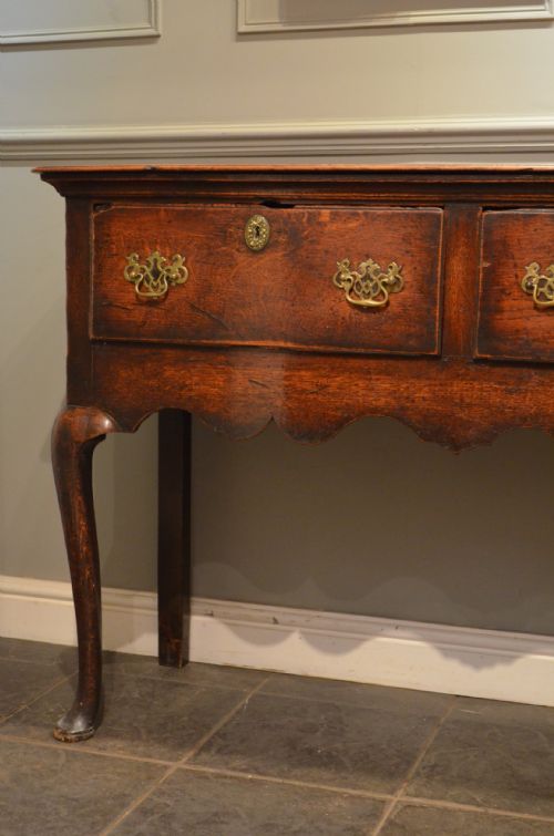 fig 1. 18th Century oak Padfoot Dresser Base