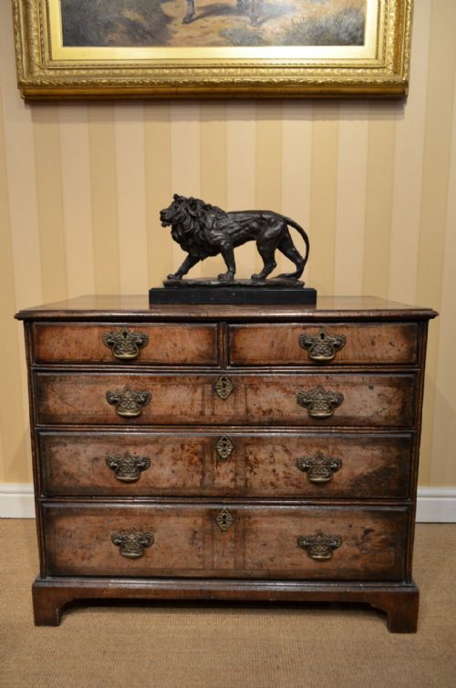 Early 18th Century Walnut Chest of Drawers