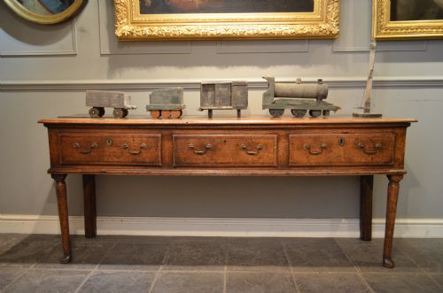 Small Georgian Padfoot Oak Dresser Base.
