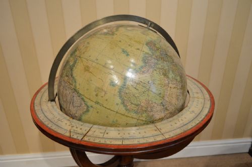 STUNNING PAIR OF THOMAS MALBY GLOBES - ADDITIONAL PHOTO 5