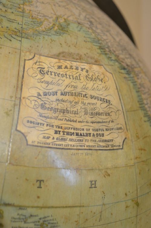 STUNNING PAIR OF THOMAS MALBY GLOBES - ADDITIONAL PHOTO 6