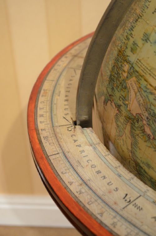 STUNNING PAIR OF THOMAS MALBY GLOBES - ADDITIONAL PHOTO 7