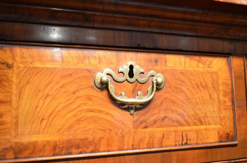 GEORGE I WALNUT CHEST ON CHEST - ADDITIONAL PHOTO 6