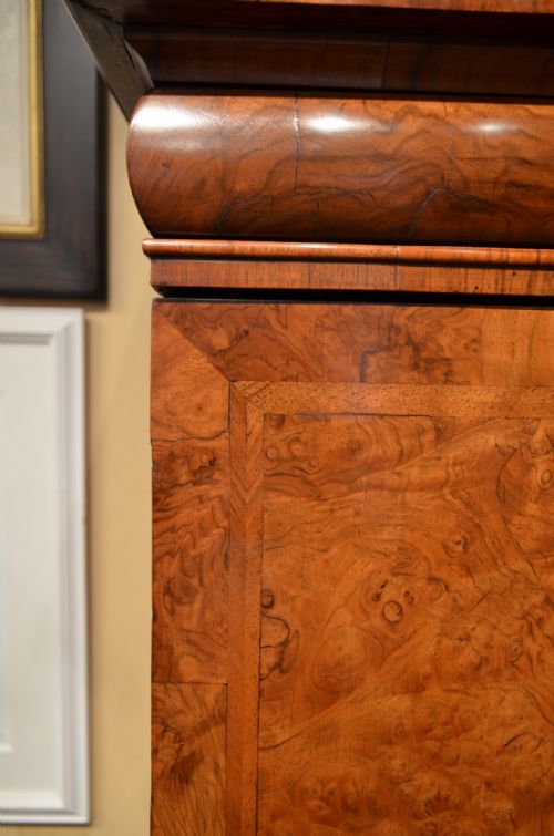 WILLIAM AND MARY WALNUT CABINET ON CHEST - ADDITIONAL PHOTO 12
