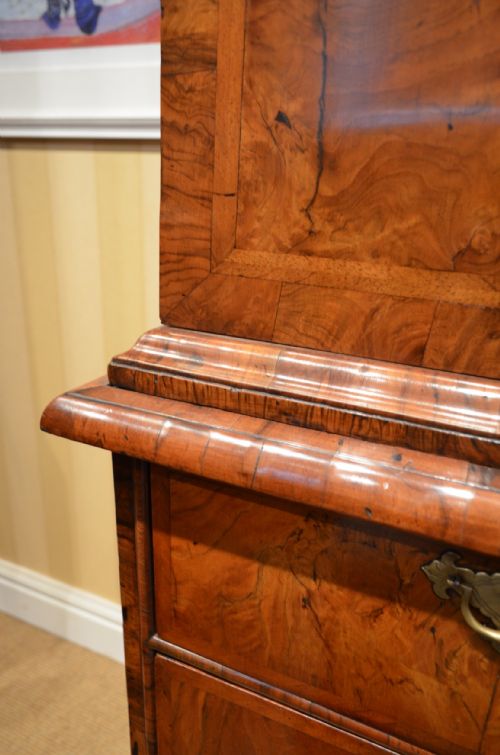 WILLIAM AND MARY WALNUT CABINET ON CHEST - ADDITIONAL PHOTO 18