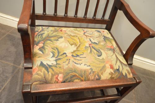 LOVELY 18TH CENTURY OAK 'WESTMORELAND' LAWN CHAIR - ADDITIONAL PHOTO 4
