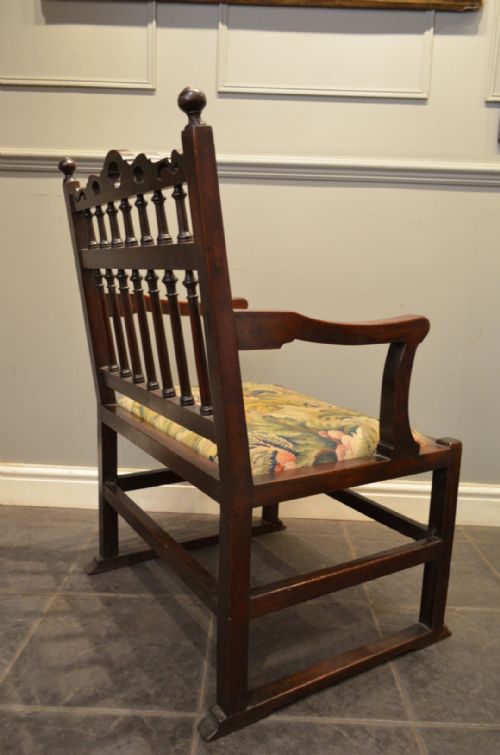 LOVELY 18TH CENTURY OAK 'WESTMORELAND' LAWN CHAIR - ADDITIONAL PHOTO 6