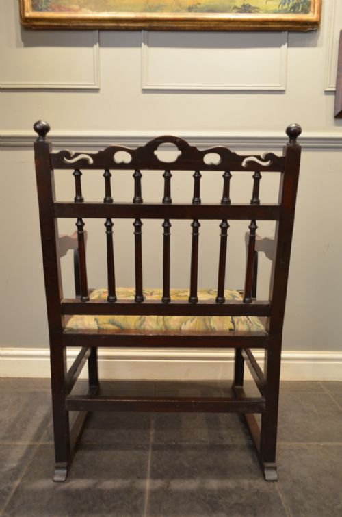 LOVELY 18TH CENTURY OAK 'WESTMORELAND' LAWN CHAIR - ADDITIONAL PHOTO 8