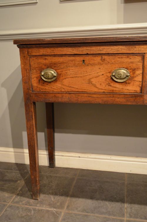 GEORGIAN OAK AND ELM THREE DRAWER DRESSER BASE - ADDITIONAL PHOTO 2