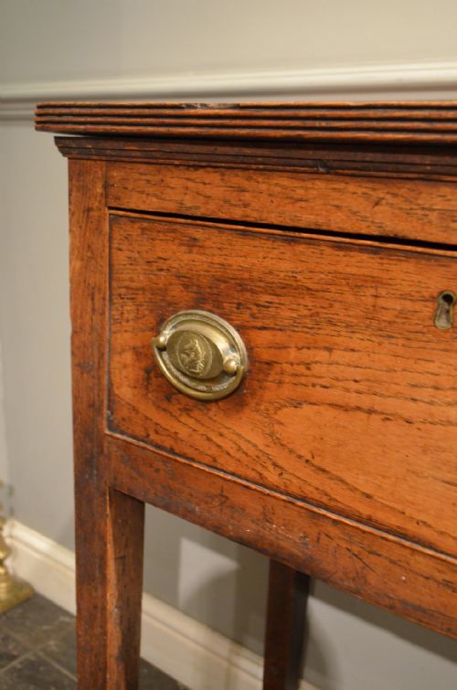 GEORGIAN OAK AND ELM THREE DRAWER DRESSER BASE - ADDITIONAL PHOTO 7