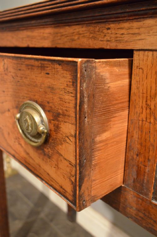 GEORGIAN OAK AND ELM THREE DRAWER DRESSER BASE - ADDITIONAL PHOTO 8