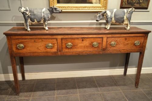 GEORGIAN OAK AND ELM THREE DRAWER DRESSER BASE - ADDITIONAL PHOTO 17