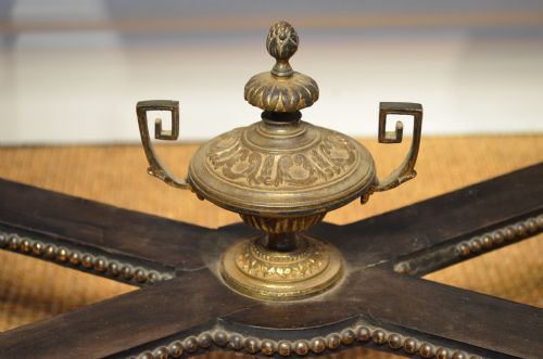 BEAUTIFUL PAIR OF WALNUT AND EBONISED JARDINIERES - ADDITIONAL PHOTO 7