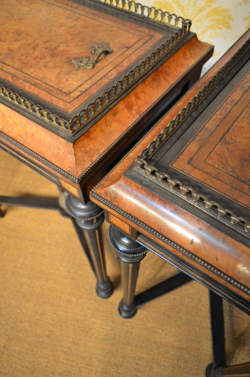 BEAUTIFUL PAIR OF WALNUT AND EBONISED JARDINIERES - ADDITIONAL PHOTO 25