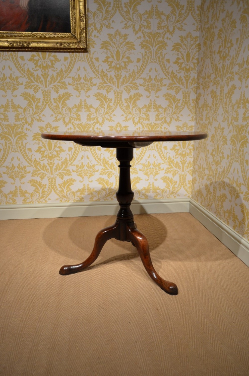 Beautiful Georgian Mahogany Tripod Table.
