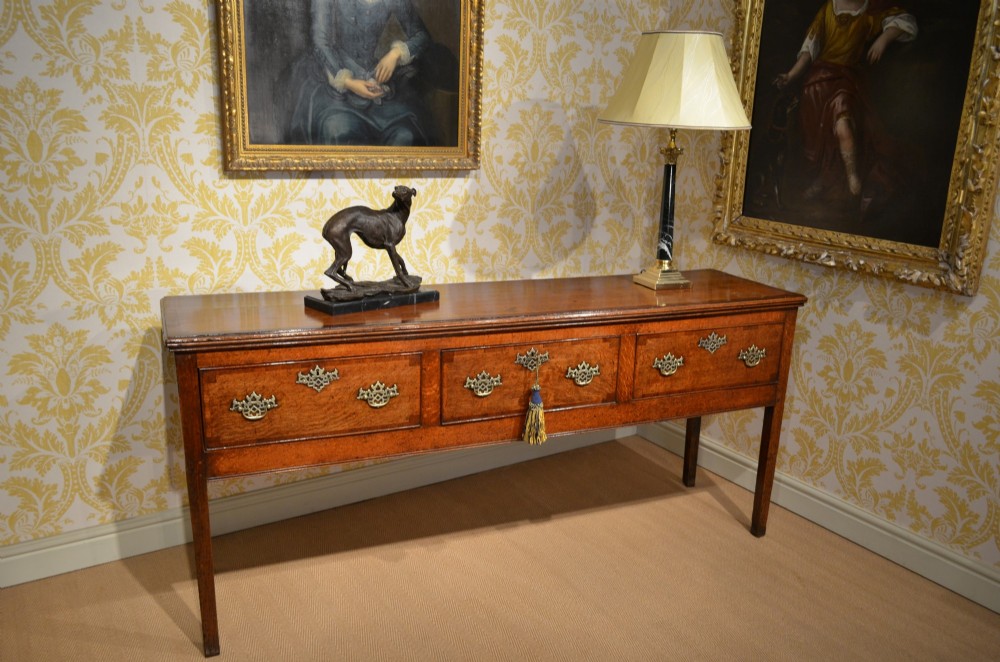 Fabulous Georgian Oak Dresser Base