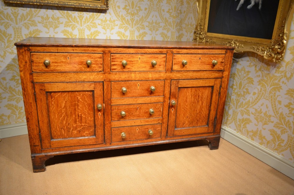 Fabulous Oak Georgian Cupboard Dresser Base of great quality.