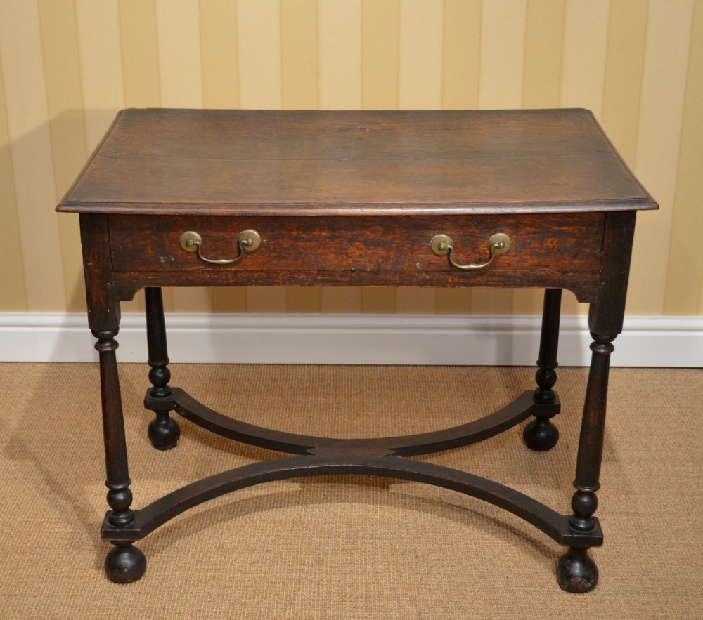 Superb 18th Century Oak Side table with unusal X-shaped stretcher