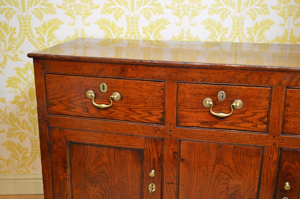 Superb George III Oak Cupboard Dresser Base with fabulous colour and proportions View VII