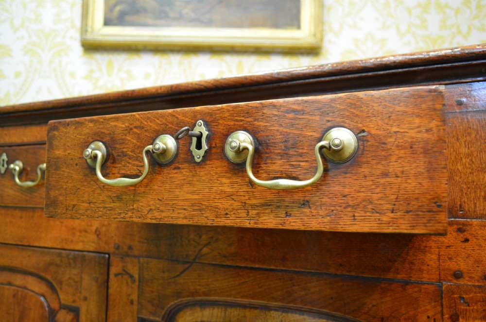 A Superb Quality Georgian Oak Cupboard Base Dresser or Sideboard. View XIII