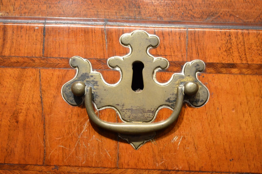 Early 18th Century Walnut Chest on Chest View XV