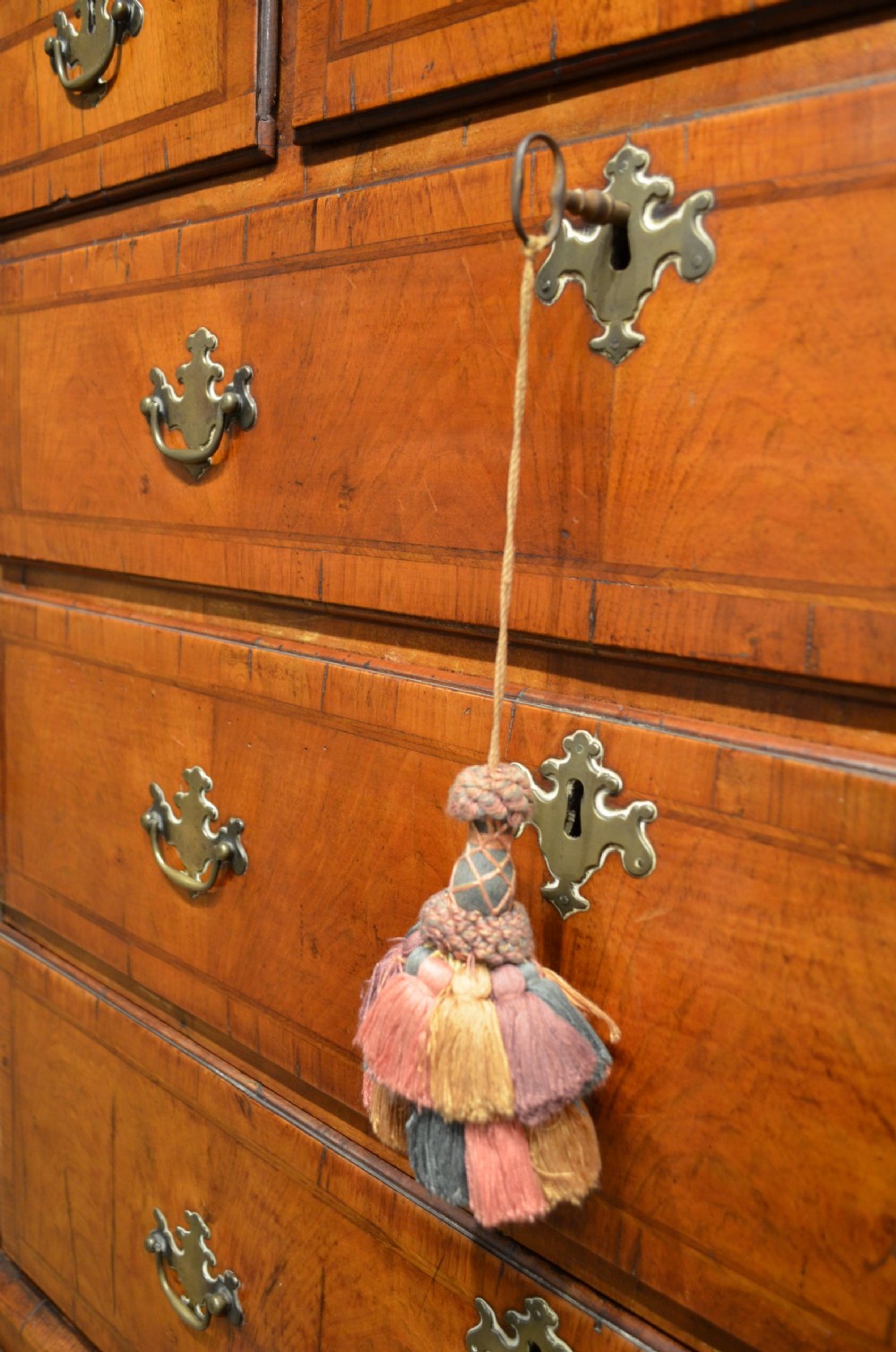 Early 18th Century Walnut Chest on Chest View XXI