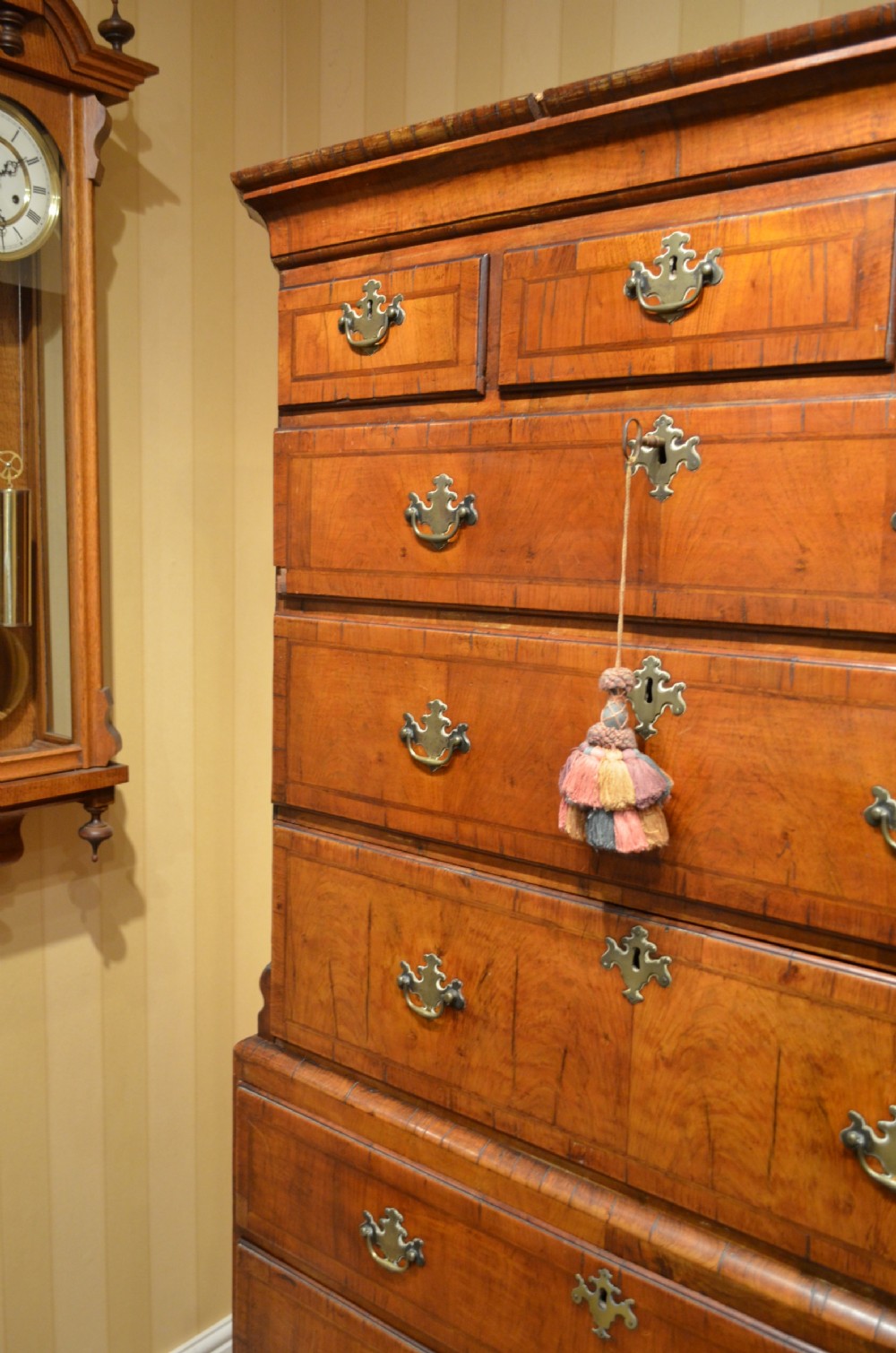 Early 18th Century Walnut Chest on Chest View XXV