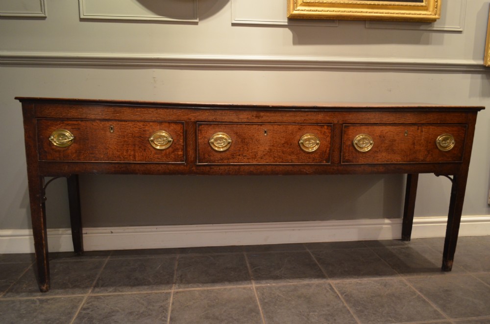 Superb Georgian Oak Dresser Base 