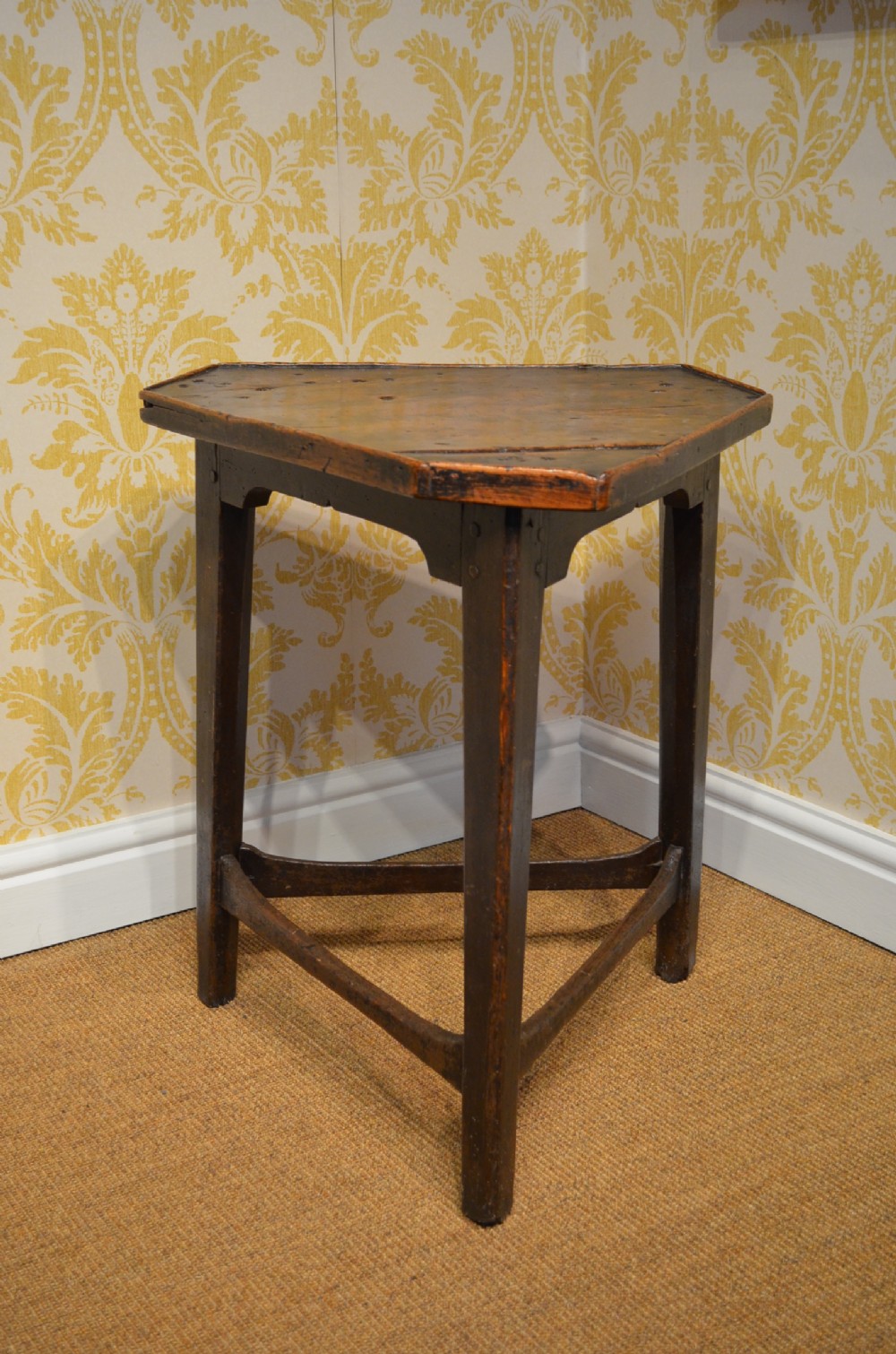 Fabulous Rare Late 18th Century Elm Cricket Table