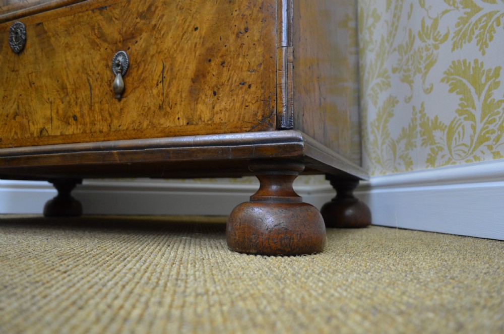Early 18th Century Walnut Chest of Drawers. View XVI