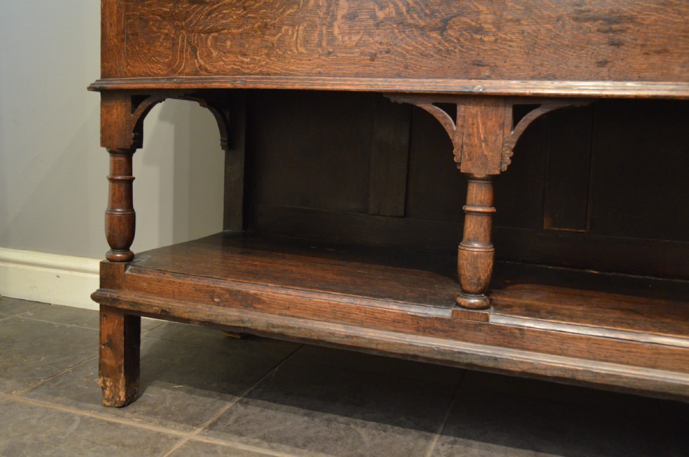 Beautiful 18th Century Oak Potboard Dresser Base View VIII