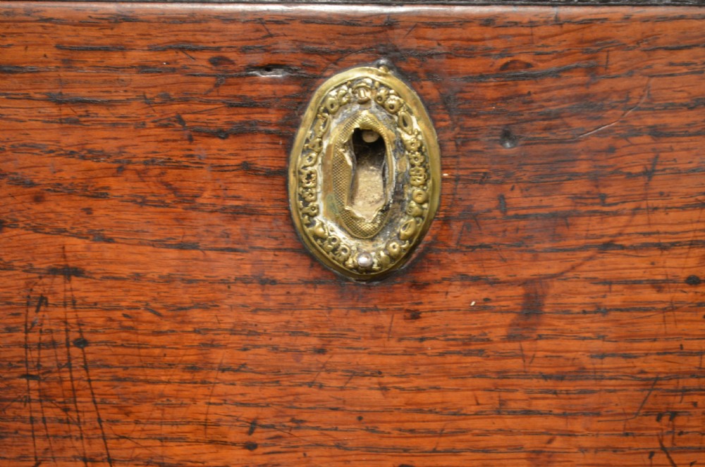 18th Century oak Padfoot Dresser Base View VII