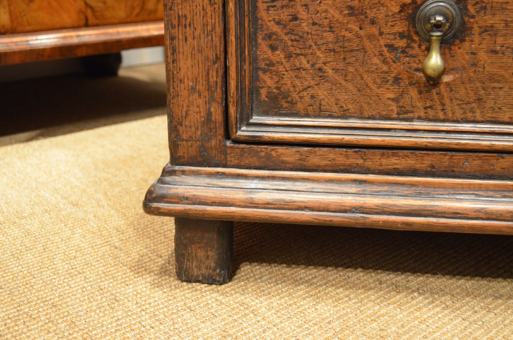 Late 17th Century Oak Chest of drawers View V