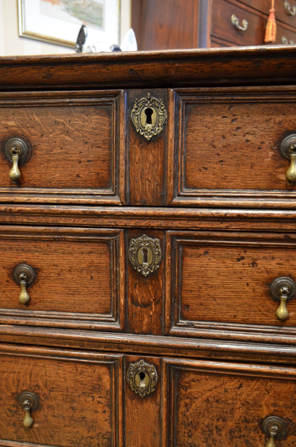 Late 17th Century Oak Chest of drawers View VI