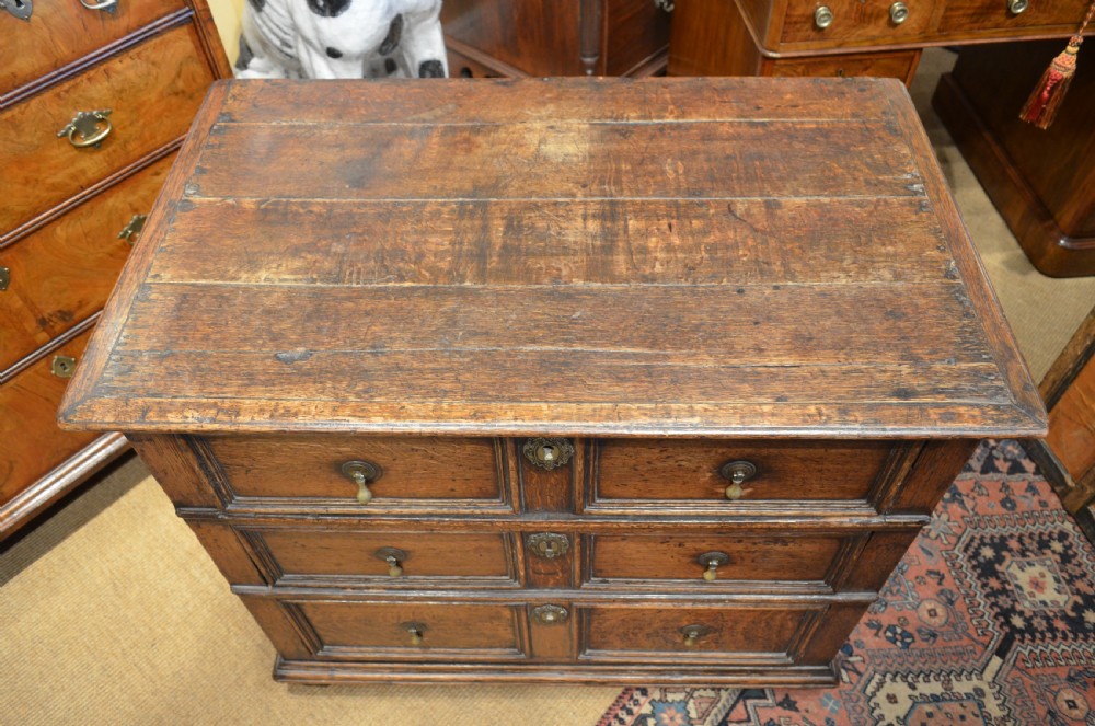 Late 17th Century Oak Chest of drawers View VIII