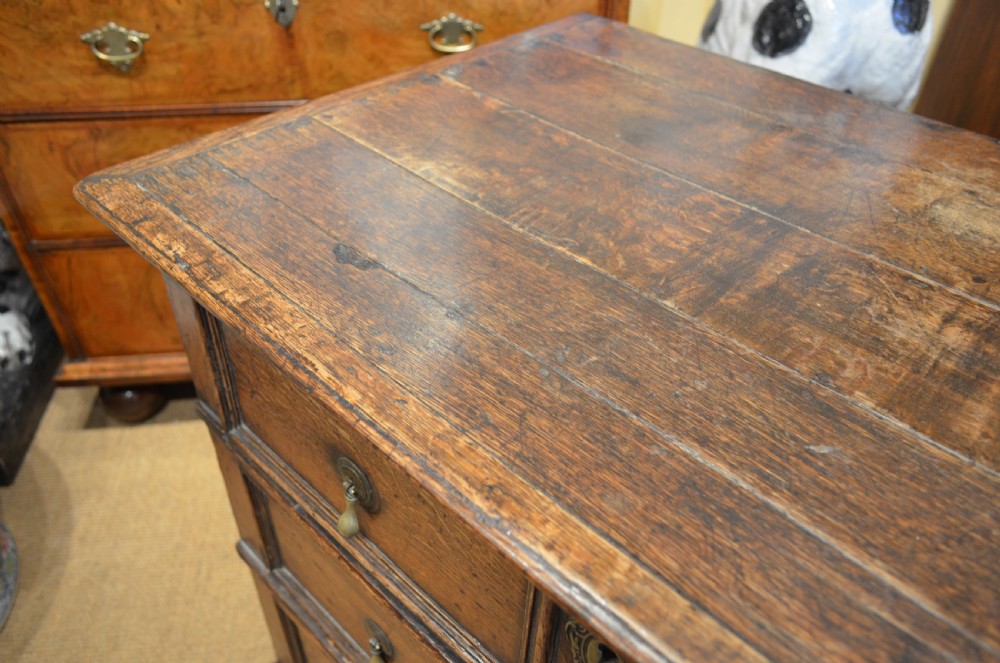 Late 17th Century Oak Chest of drawers View IX