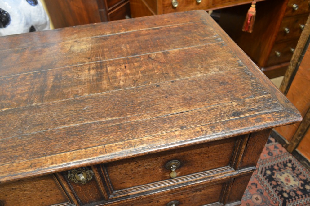 Late 17th Century Oak Chest of drawers View X
